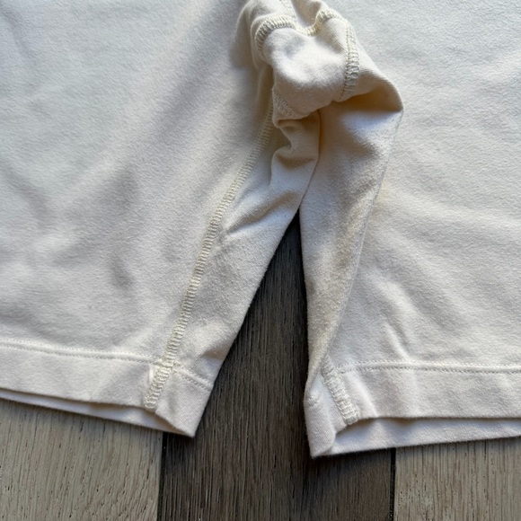 Essentials Cream Bikeshort - Picture 7 of 7